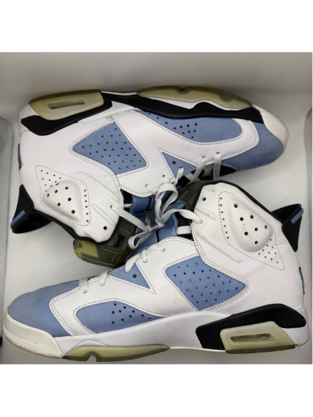 Nike Air Jordan Retro 6 UNC White UNC Home Sneakers Men's Size 11.5